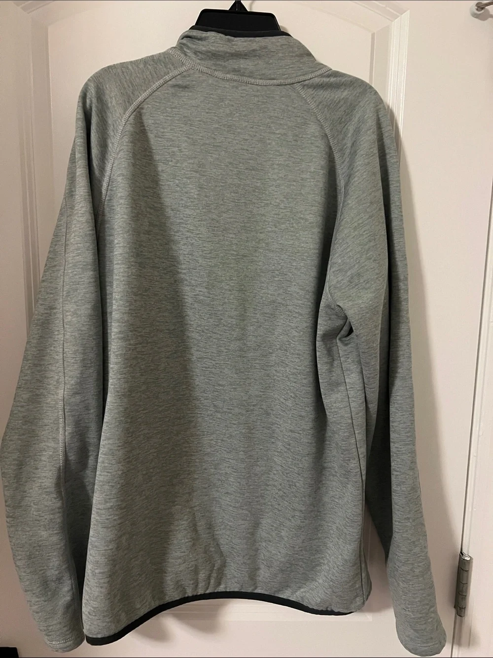 The North Face Men's Light Heather Gray Half-Zip Fleece Pullover